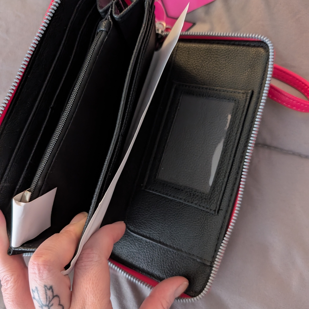 Betsey Johnson Pink Heart Wallet - Picture 2 of 3